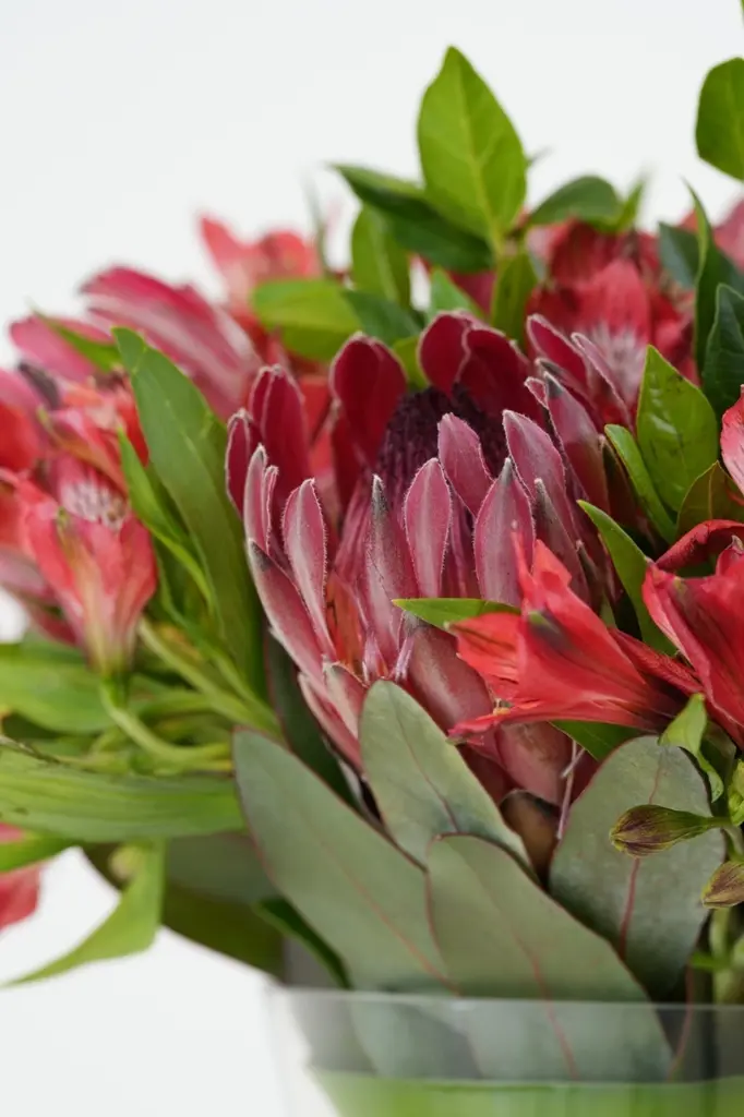 Midnight Flames - Elegant Vase Arrangement -3.webp