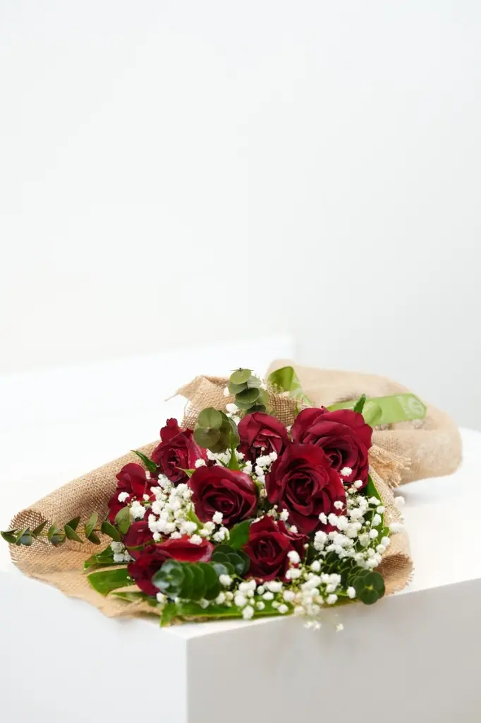 Timeless Red Bouquet - Mother's Day - Valentine's Day - Congratulation -3.webp