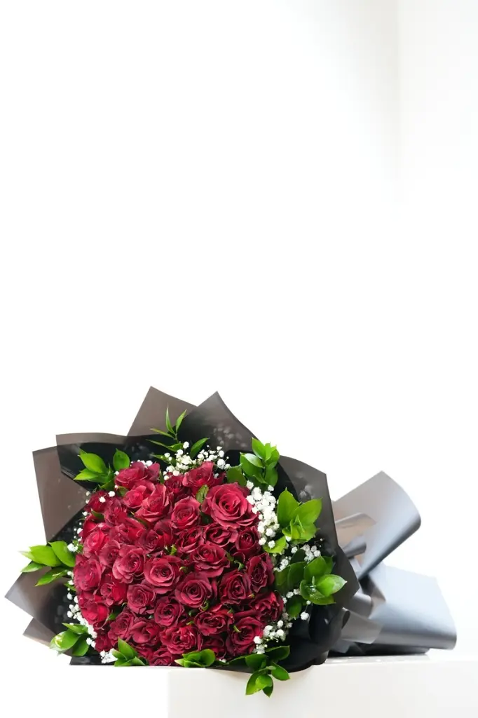 Forever Yours Bouquet - Valentine's Day -Gifts - Congratulations-Anniversaries -3.webp