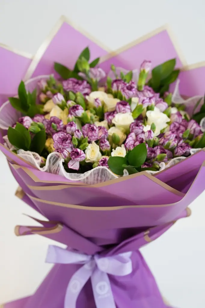 Lavender Dreams – Mixed Carnation & Rose Bouquet - Get well Soon - Birthday - Congratulation - 2.webp