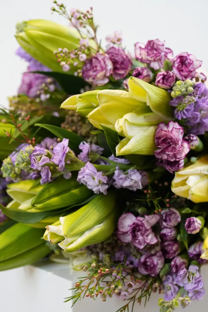 Bloom of Achievement – Graduation Bouquet -3.webp