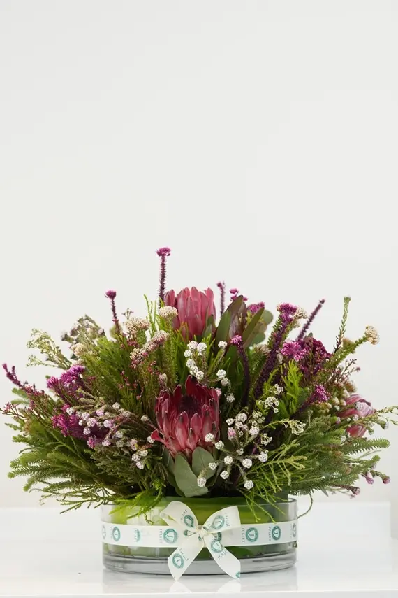 Wild Protea Garden - Vase arrangement -4.webp