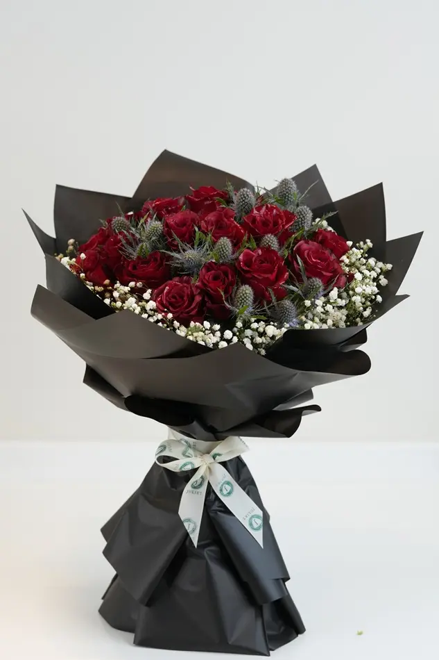 Midnight Romance Rose Bouquet
