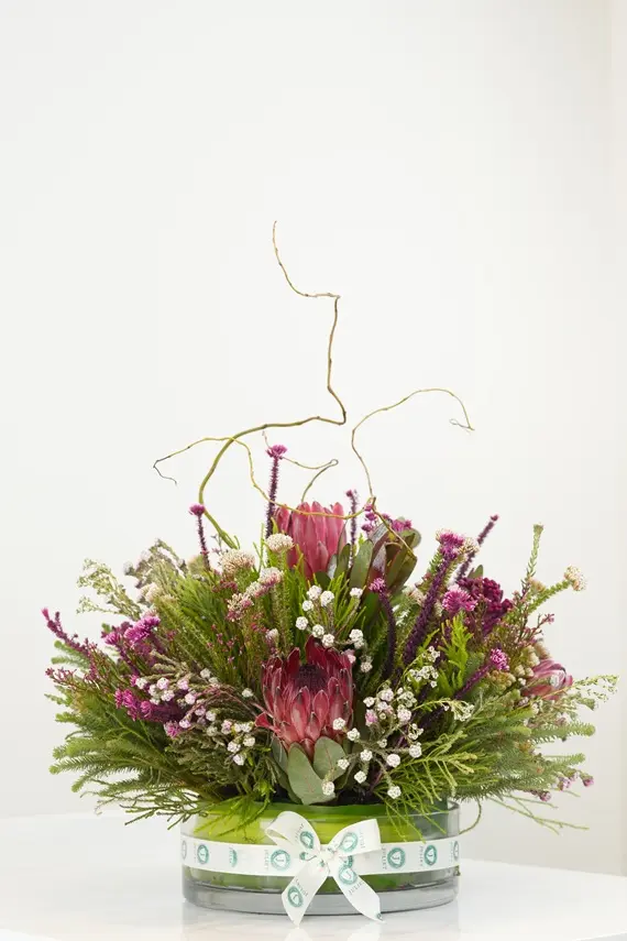 [BQ-WPGVA-041] Wild Protea Garden - Vase arrangement 