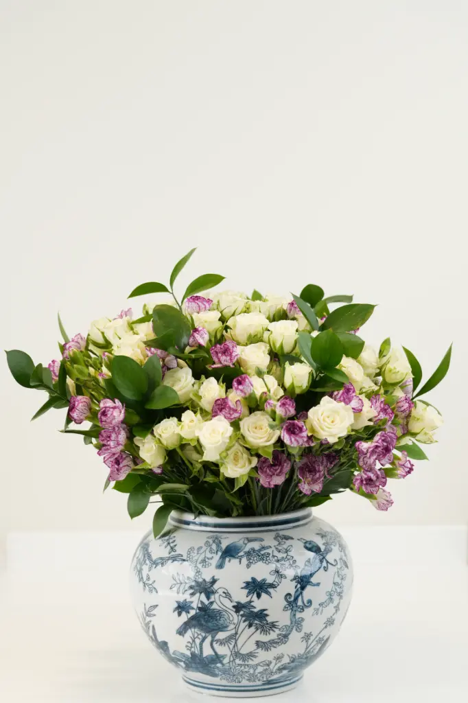 [BQ-IEPFVA-013] Imperial Elegance - Porcelain Floral Vase Arrangement