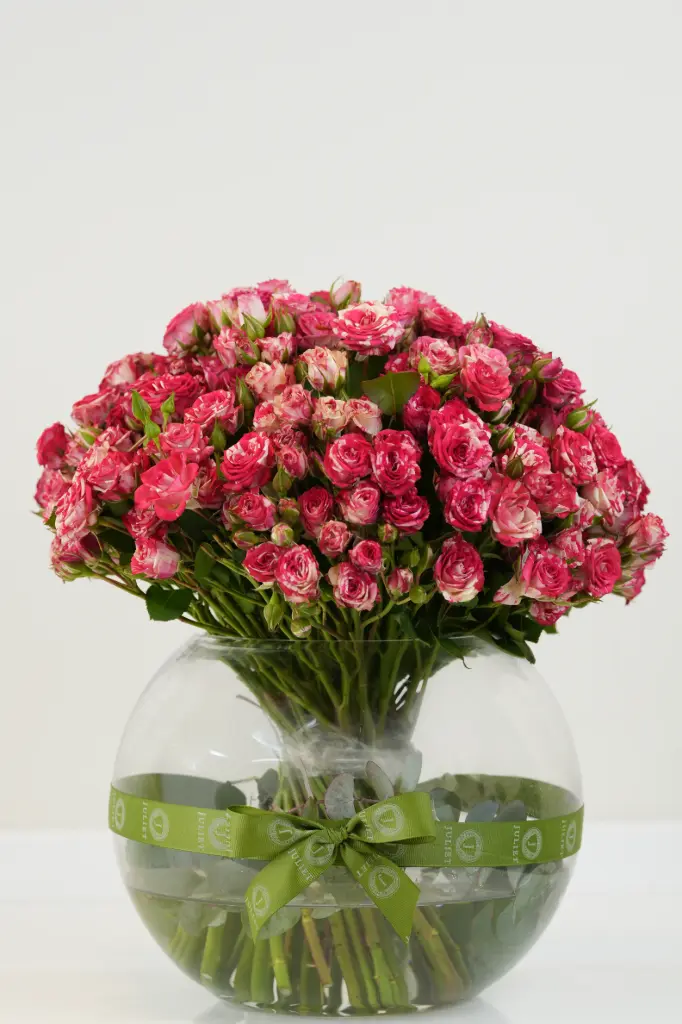 [BQ-CPEGVA-005] Cherry Petals - Elegant Glass vase Arrangement 