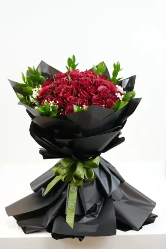 [BQ-FYBBWP-011] Forever Yours Bouquet - Black wrapping paper